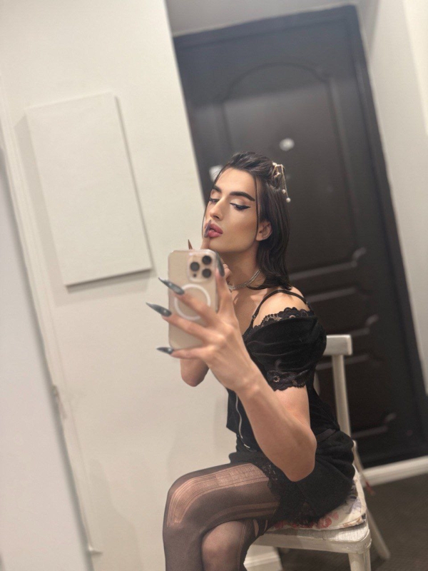 Транссексуалка Лорена